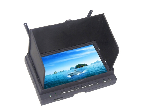 DV701 7 inch Double 5.8G 32 Frequency DVR Display With Charger