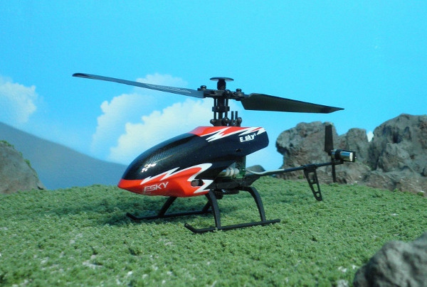 ESKY 150 Mini Flybarless 4CH 2.4Ghz 3 axis RC Helicopter Mode 2 