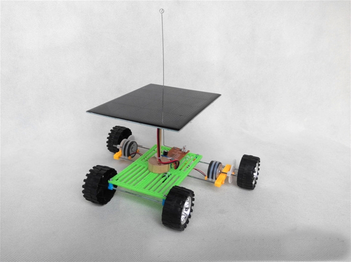 DIY Assembly Solar Power 4CH RC Car